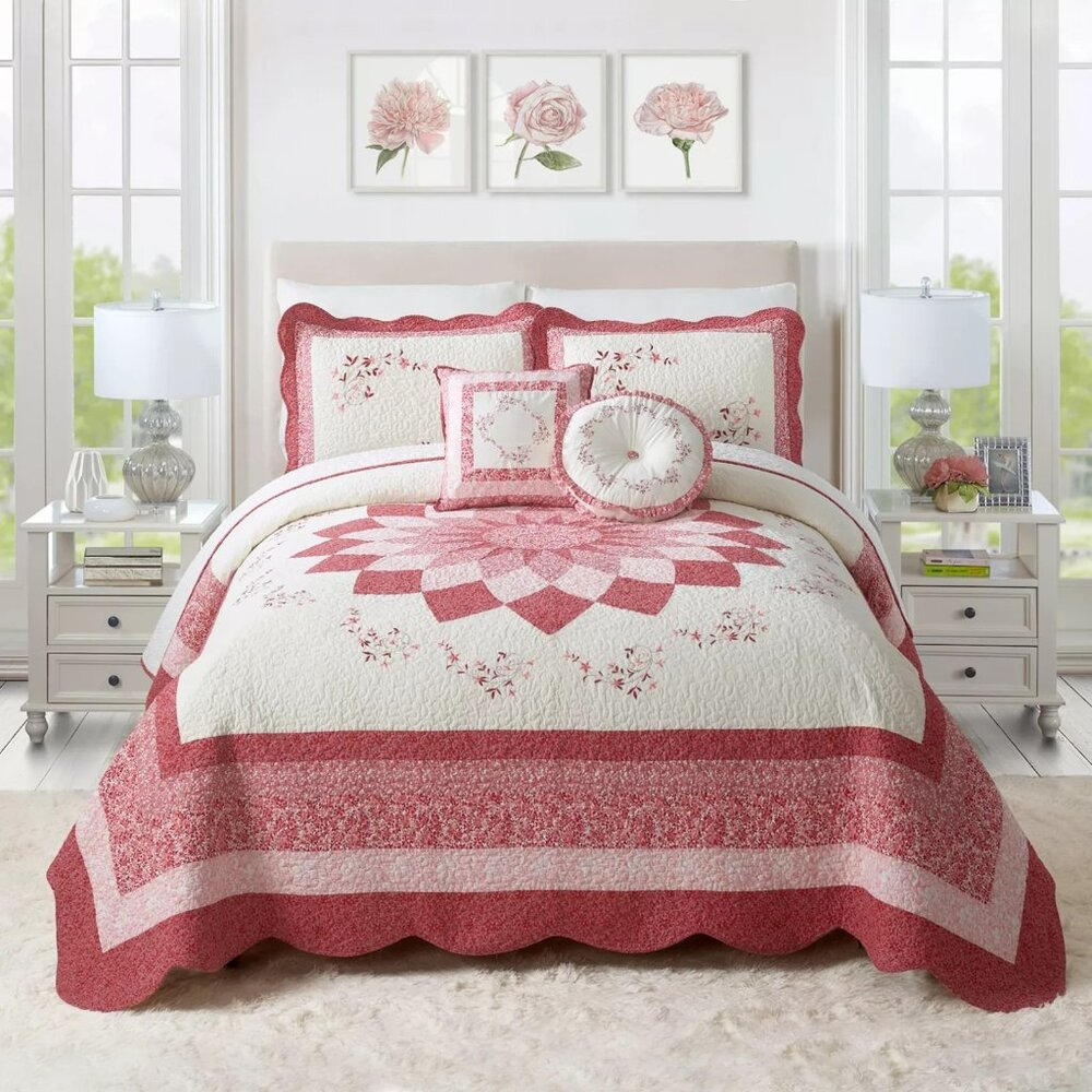 Modern Heirloom Charlotte Bedspread King Red Floral MSRP $260